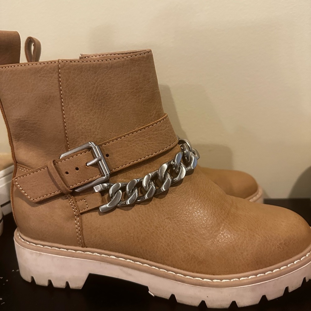 Chain ankle boot